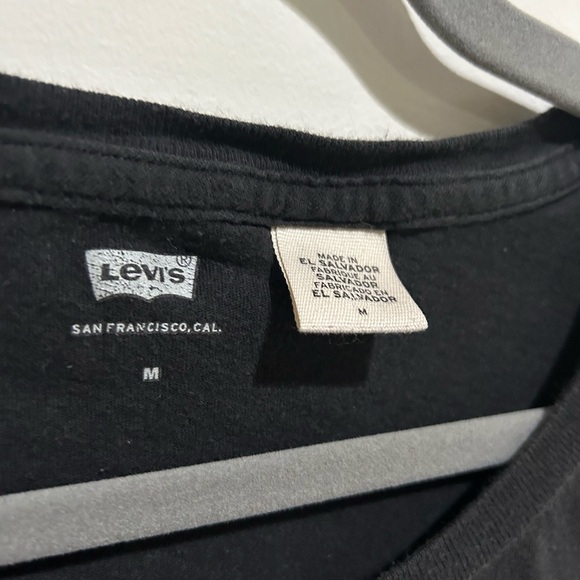 Black Levi’s T-Shirt - Casual Tee - Picture 4 of 4